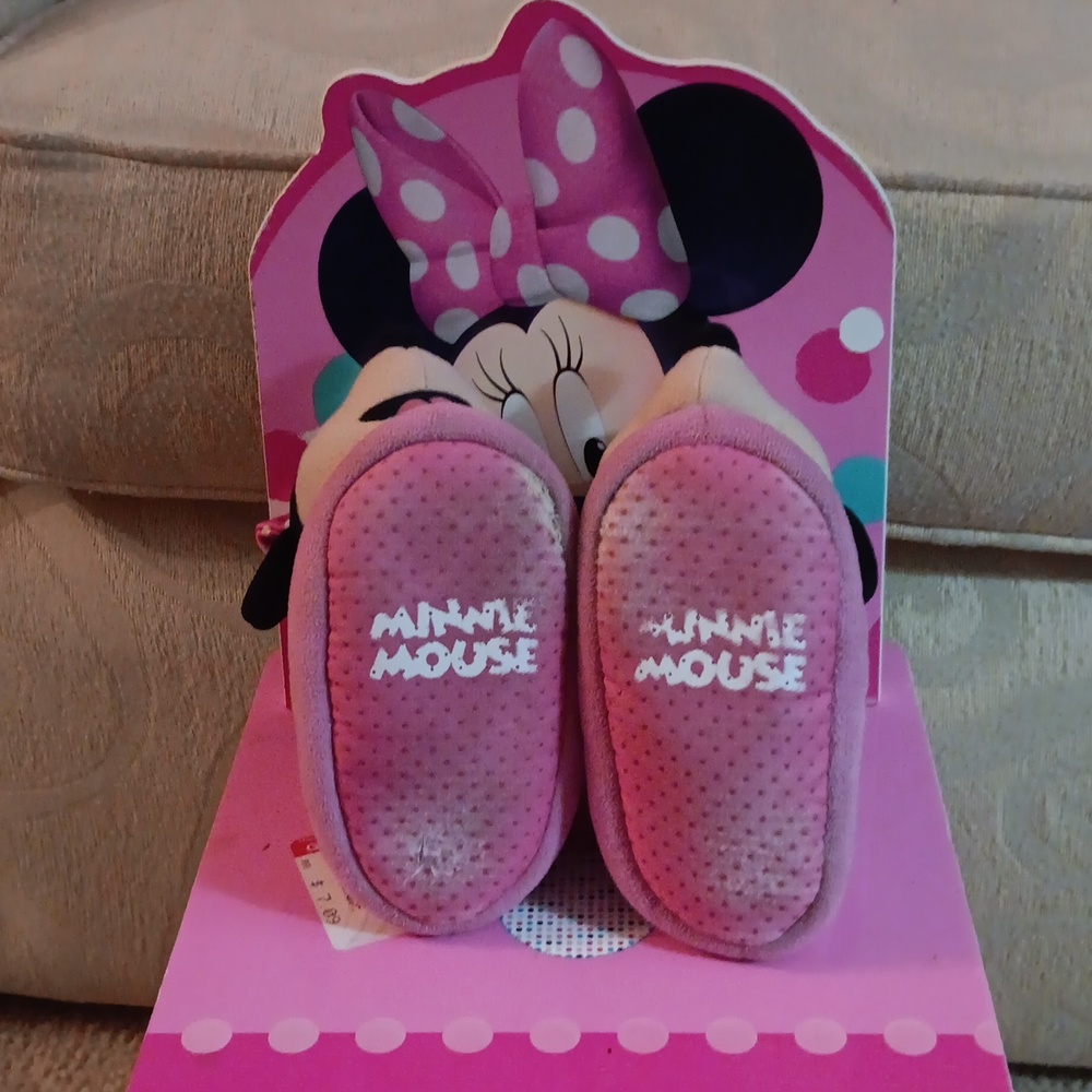 Mini Mouse Slippers - Picture 3 of 3